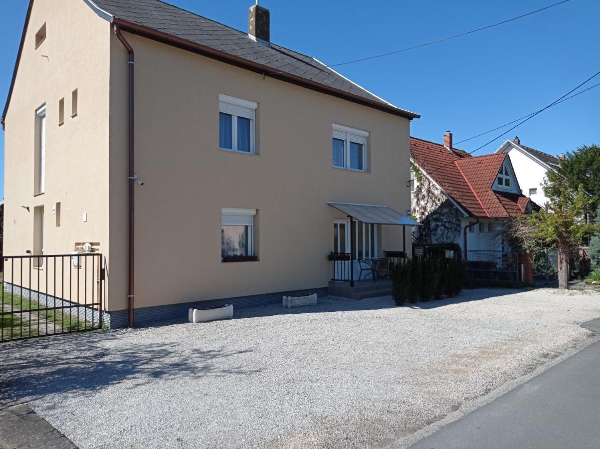Joe Beach Apartman Keszthely Eksteriør bilde