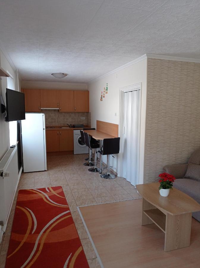 Joe Beach Apartman Keszthely Eksteriør bilde